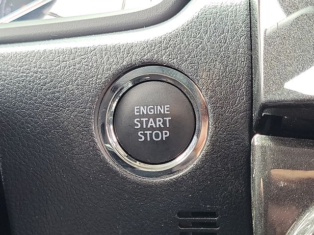 2023 Toyota 4Runner TRD Off-Road photo