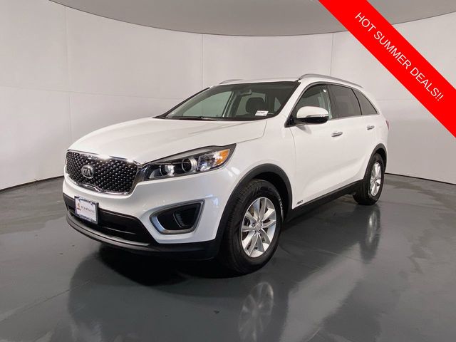 2016 Kia Sorento LX 2