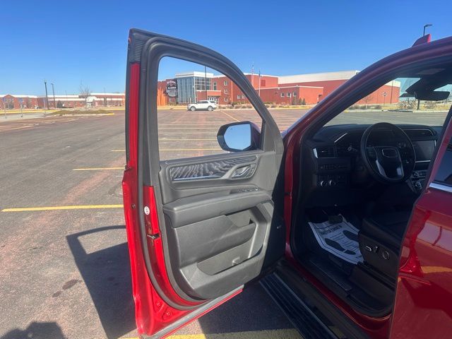 2024 GMC Yukon XL 4WD Denali