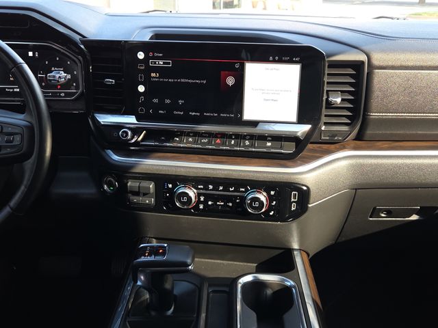 Used 2022 Silver GMC SLT image 13