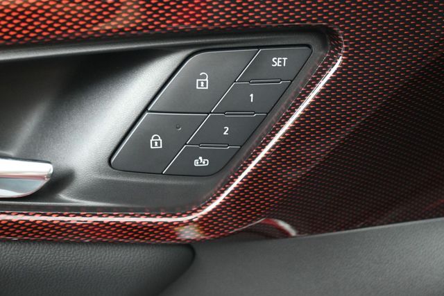 Used 2025 Chevrolet Traverse SUV