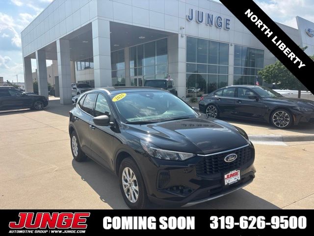  2025 Ford Escape Active AWD   