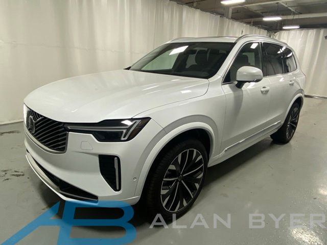 2026 Volvo XC90 B6 Plus 7-Passenger AWD