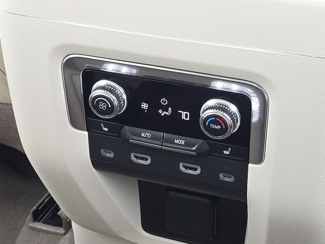 2024 GMC Yukon Denali:C02593