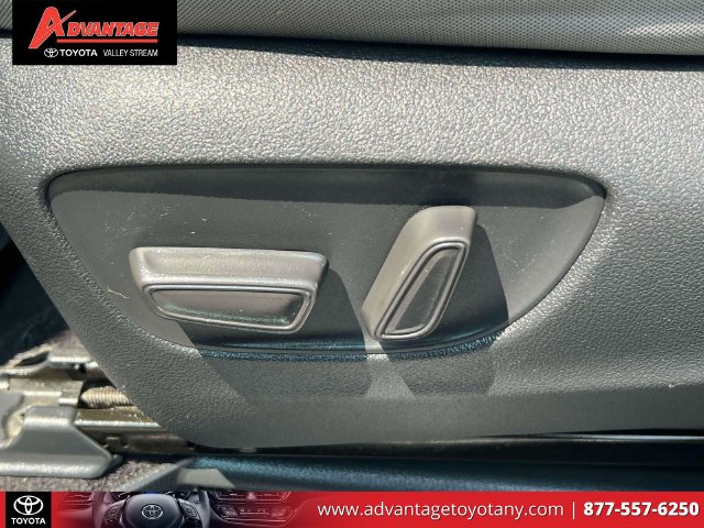Used 2022 Toyota Sienna Van