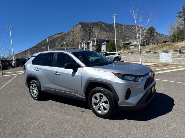 2022 Toyota RAV4 LE