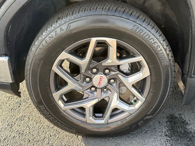 used 2022 GMC Sierra 1500 car, priced at $44,388