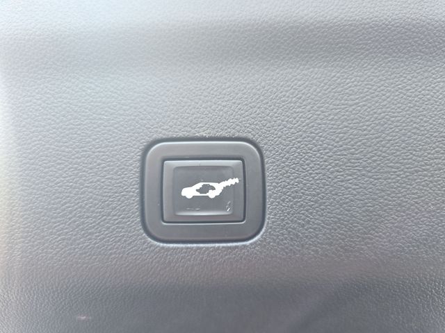 Used 2021 Black Chevrolet High Country image 15