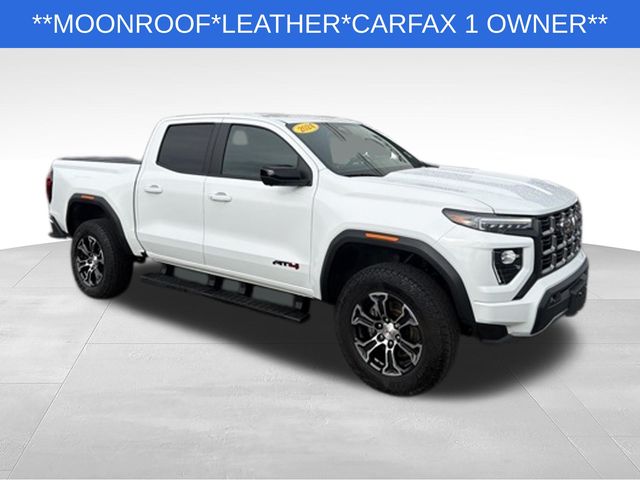 Summit White 2024 GMC Canyon AT4 Crew Cab 4WD Pickup Truck Four-Wheel Drive 8-Speed Automatic