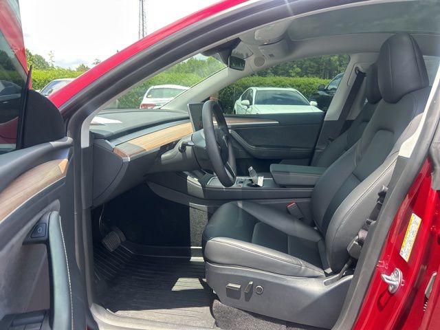 2024 Tesla Model Y Long Range - Photo 15