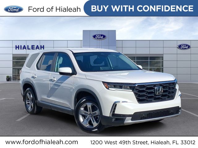 Platinum White Pearl 2025 Honda Pilot SUV / Crossover All-Wheel Drive Automatic