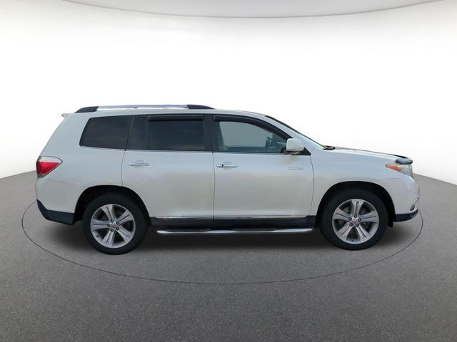 used 2013 Toyota Highlander car, priced at $18,591