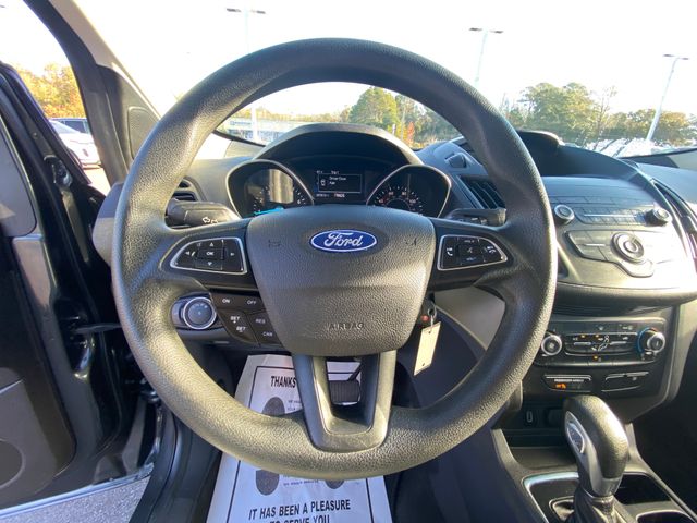 2019 Ford Escape S 13