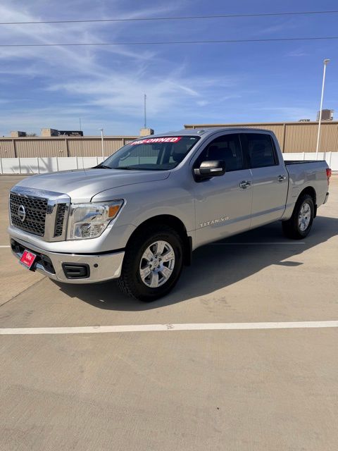 2018 Nissan Titan SV Crew Cab RWD