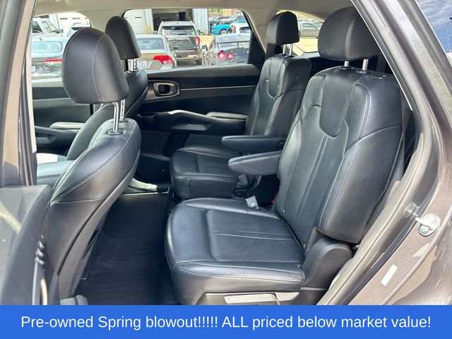 Used 2023 Gray Kia EX image 18