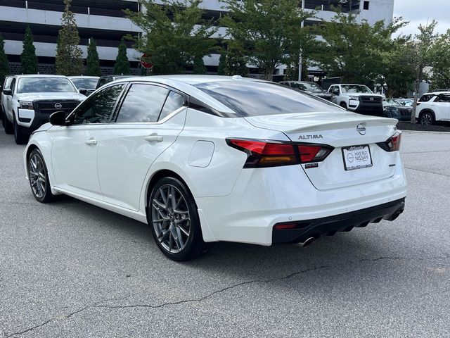 Used 2024 Nissan Altima Sedan
