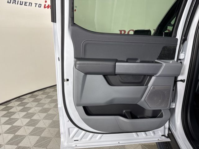 2025 Space White Metallic Ford F-150 Lightning Flash AWD Truck