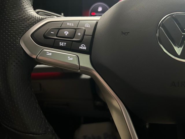 Used 2025 Volkswagen Tiguan SUV