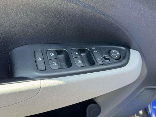 Used 2024 Blue Hyundai SEL image 27