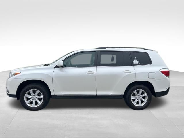 used 2013 Toyota Highlander car, priced at $11,109