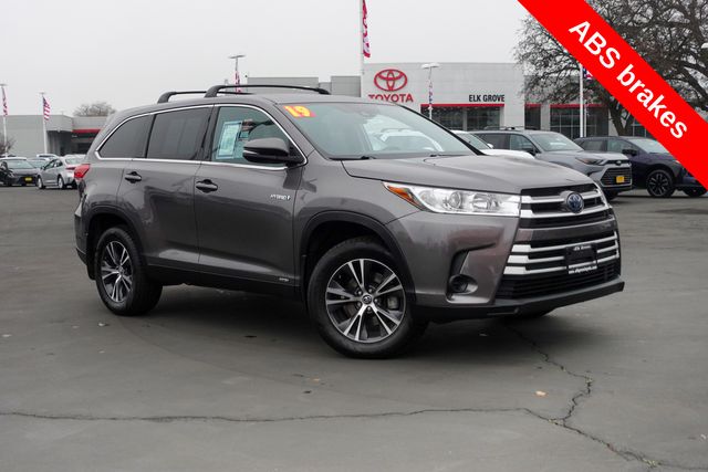 used 2019 Toyota Highlander Hybrid car, priced at $21,000