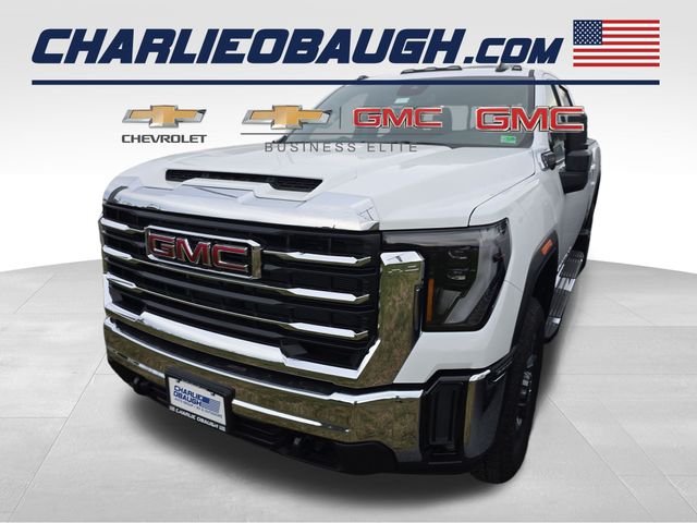 2026 GMC Sierra 2500HD SLE's photo