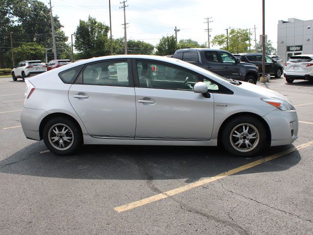 Used 2010 Classic Silver Metallic Toyota II image 5