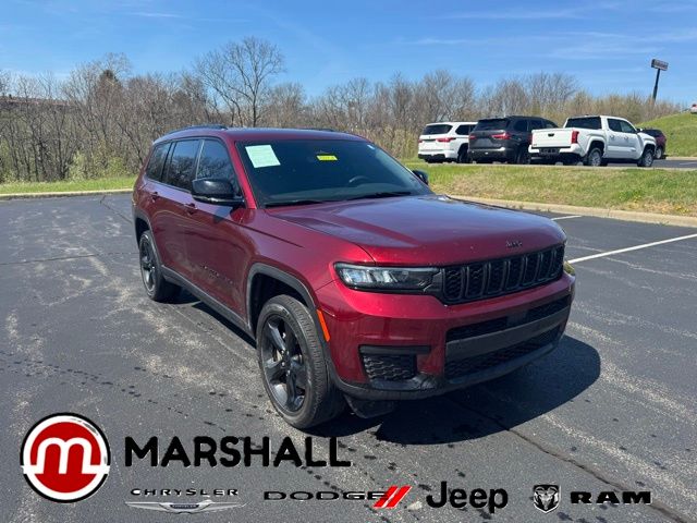 2023 Jeep Grand Cherokee L Altitude 4WD