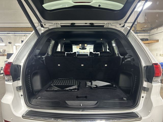 2021 Jeep Grand Cherokee Limited White at Cook Ford
