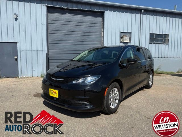 2024 Chrysler Voyager LX FWD