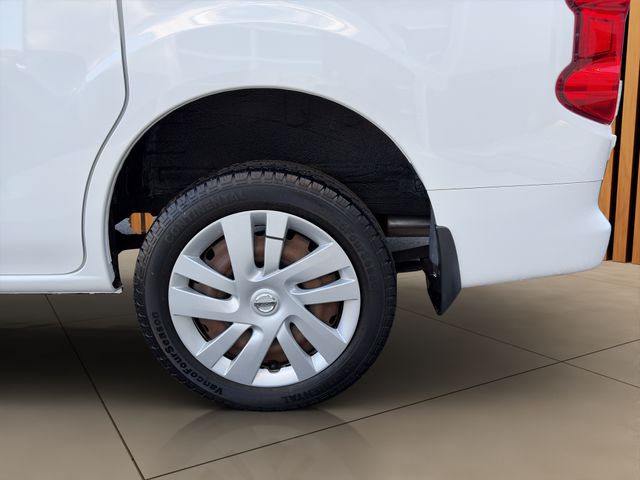 2020 Nissan NV200 Thumbnail