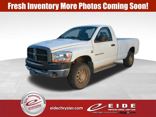 2006 Dodge RAM 2500 ST LB 4WD