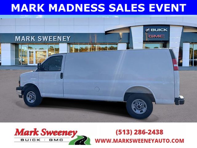 2025 GMC Savana Cargo 2500 RWD