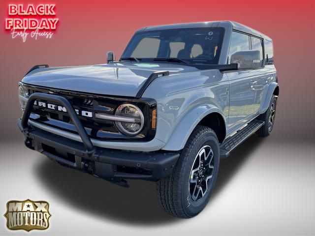 2024 Ford Bronco Outer Banks 3