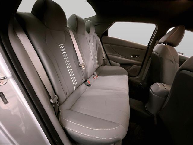 2023 Hyundai Elantra SEL Silver at Bob Ruth Ford