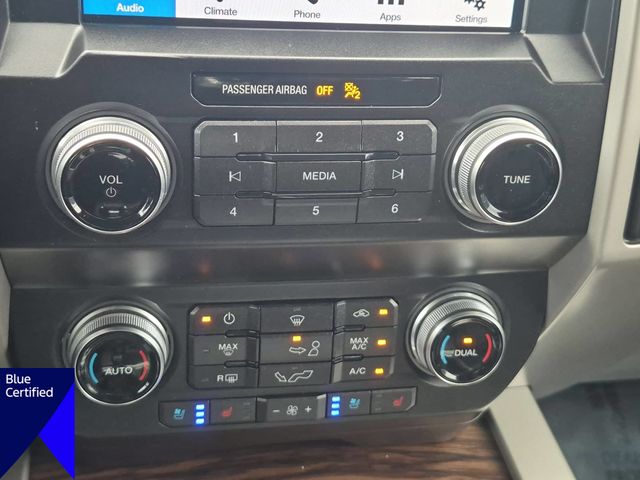 Used 2019 Silver Ford Lariat image 25
