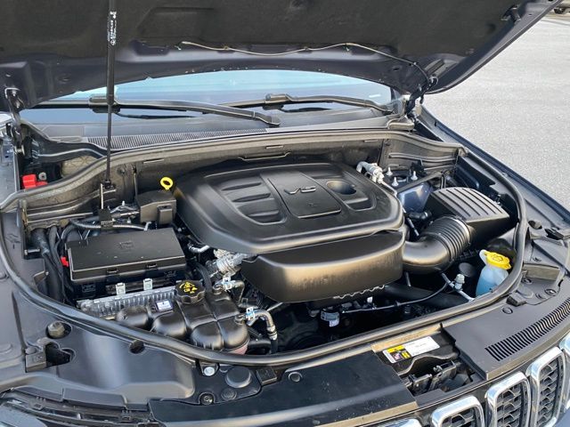 used 2021 Jeep Grand Cherokee car, priced at $21,392