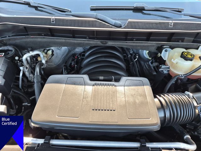 Used 2022 White Chevrolet Z71 image 39