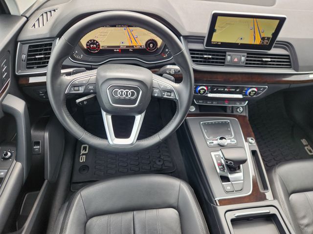 2018 Audi Q5 2.0T Black at Autostrade