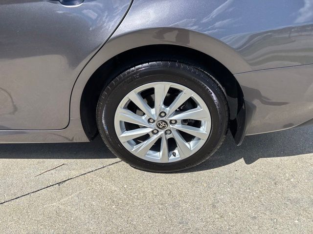 Used 2023 Gray Toyota LE image 10