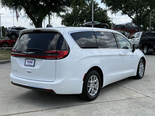 2024 Chrysler Pacifica Touring L White at Community Honda
