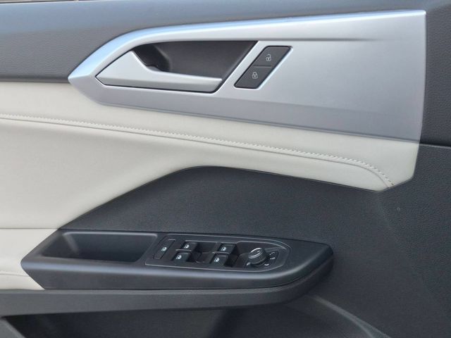 2026 Volkswagen Taos SE - Photo 15