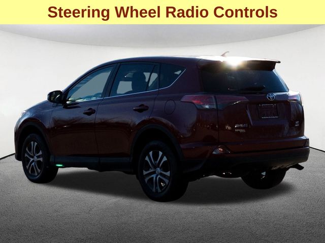 2018 Toyota RAV4 LE 9