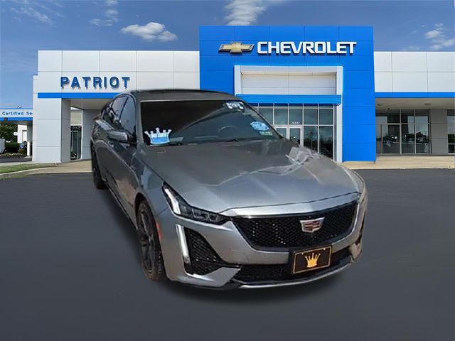 View vehicle photo 4