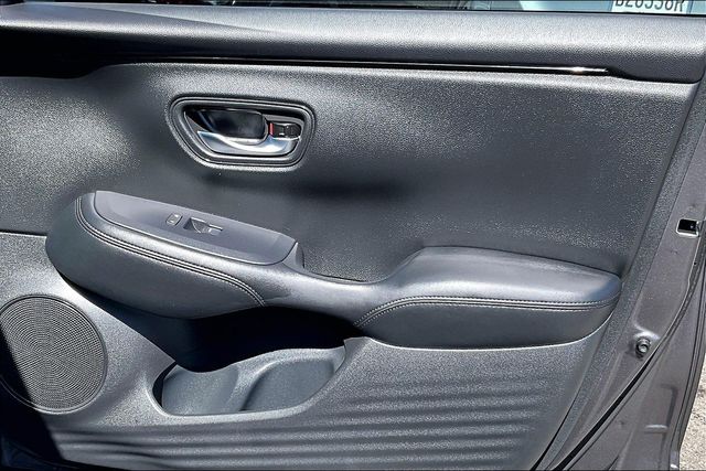 Used 2025 Honda HR-V LX 4D Sport Utility