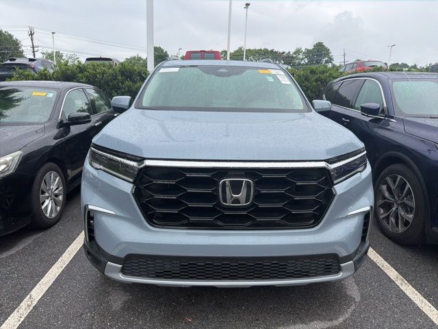 used 2024 Honda Pilot car, priced at $39,999