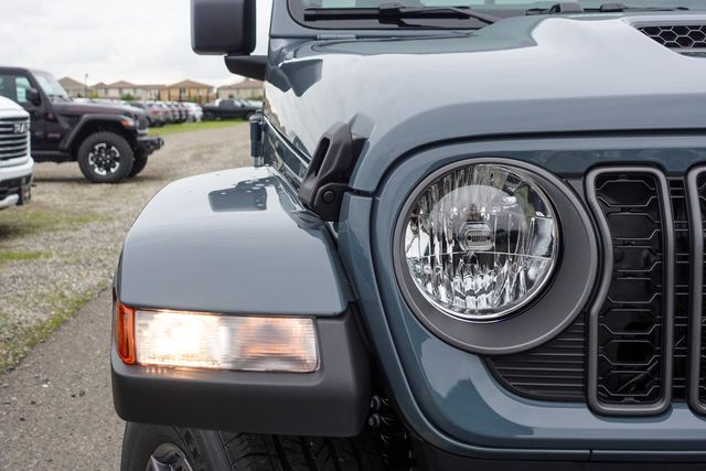 new 2026 Jeep Gladiator car, priced at $46,395