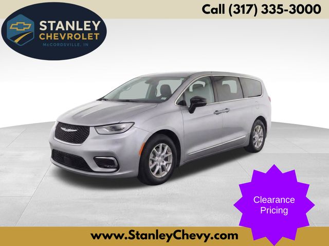 Silver Mist Clearcoat 2024 Chrysler Pacifica Touring L FWD Minivan Front-Wheel Drive 9-Speed Automatic