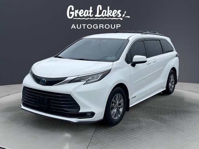Toyota Sienna LE 8-Passenger FWD