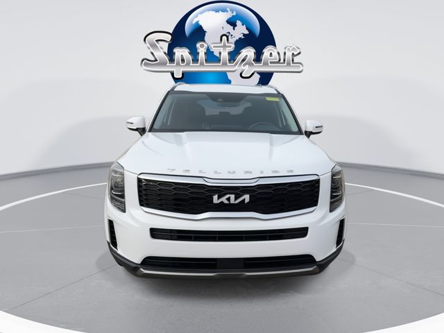 Certified Used 2022 White Kia EX image 3